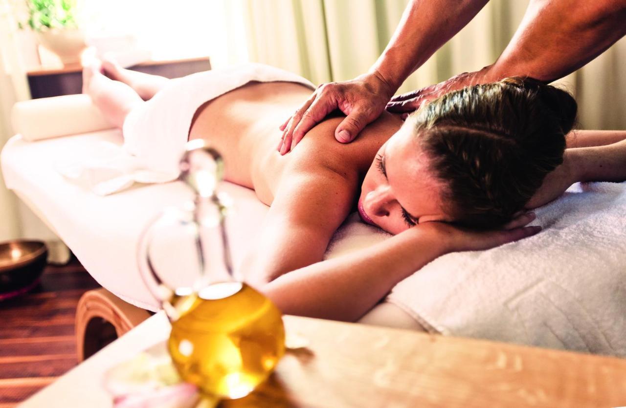 Thermenclubhotel "All In" باد فسينغ المظهر الخارجي الصورة